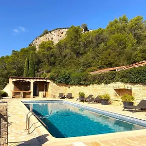 Bed & Breakfast De San Lou, Cabasse